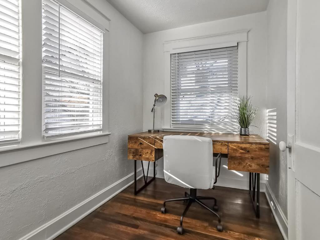 Newly Renovated Plaza Beauty-Three King Bedrooms Kansas City Luaran gambar