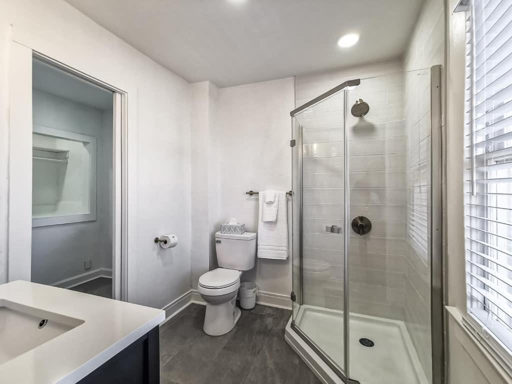 Newly Renovated Plaza Beauty-Three King Bedrooms Kansas City Luaran gambar