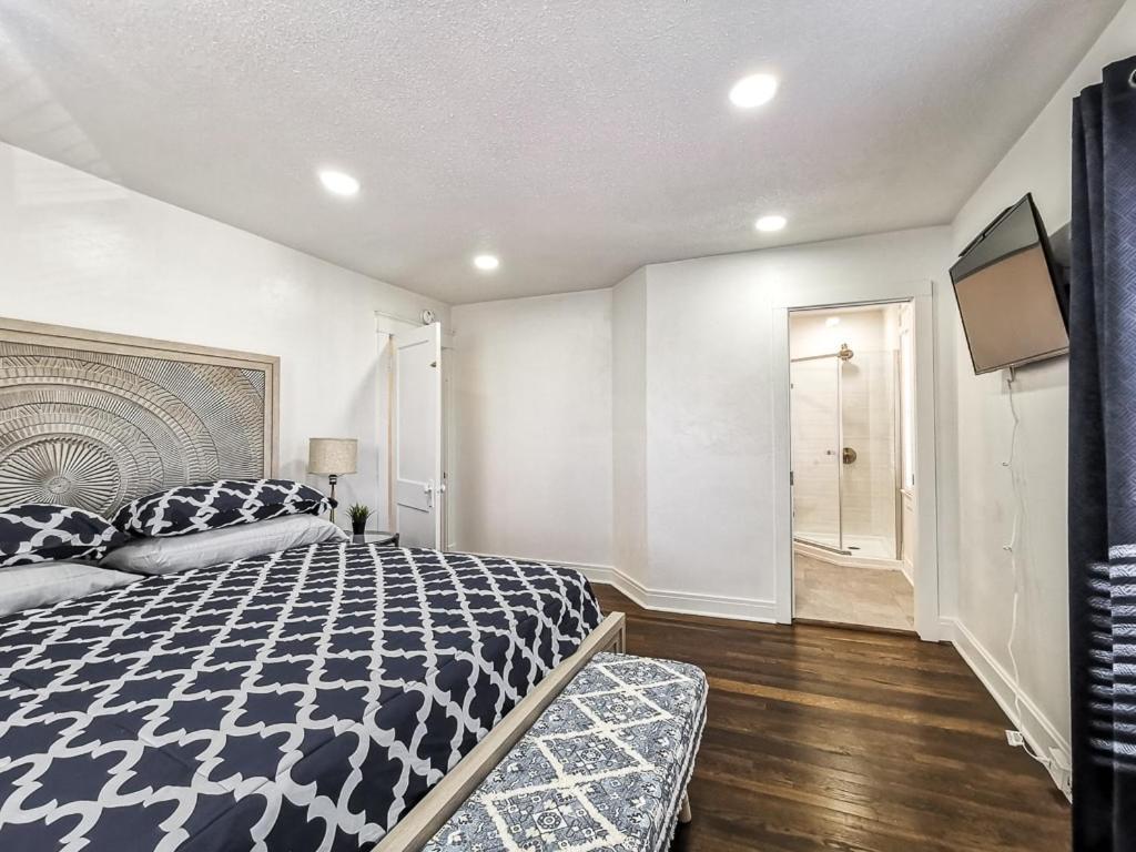 Newly Renovated Plaza Beauty-Three King Bedrooms Kansas City Luaran gambar