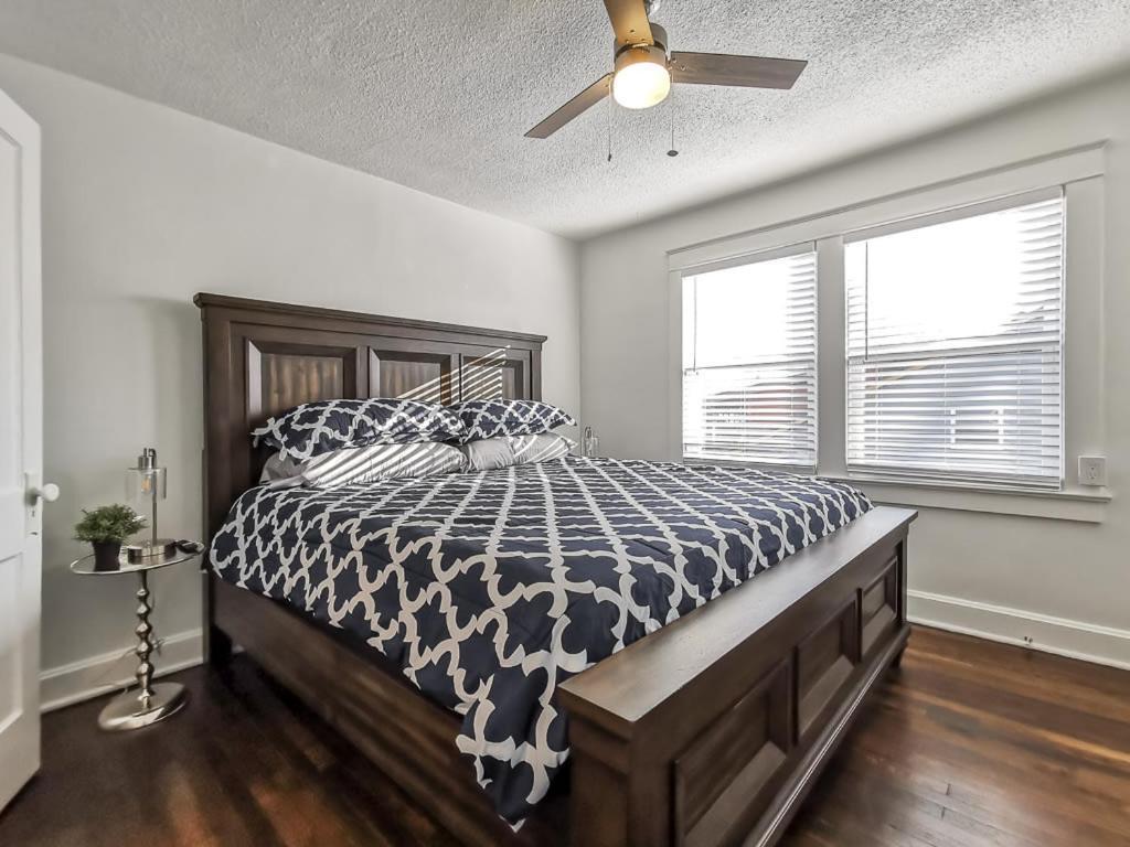 Newly Renovated Plaza Beauty-Three King Bedrooms Kansas City Luaran gambar